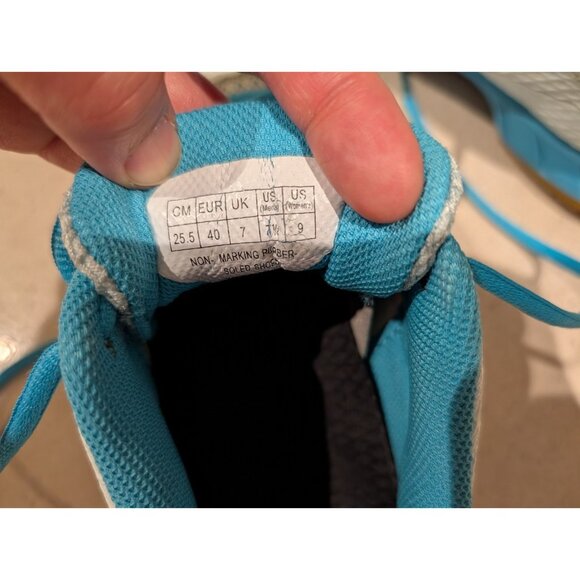 Yonex Power Cushion AERUS Badminton Shoes – Women’s 9 – Non-Marking - Picture 5 of 5